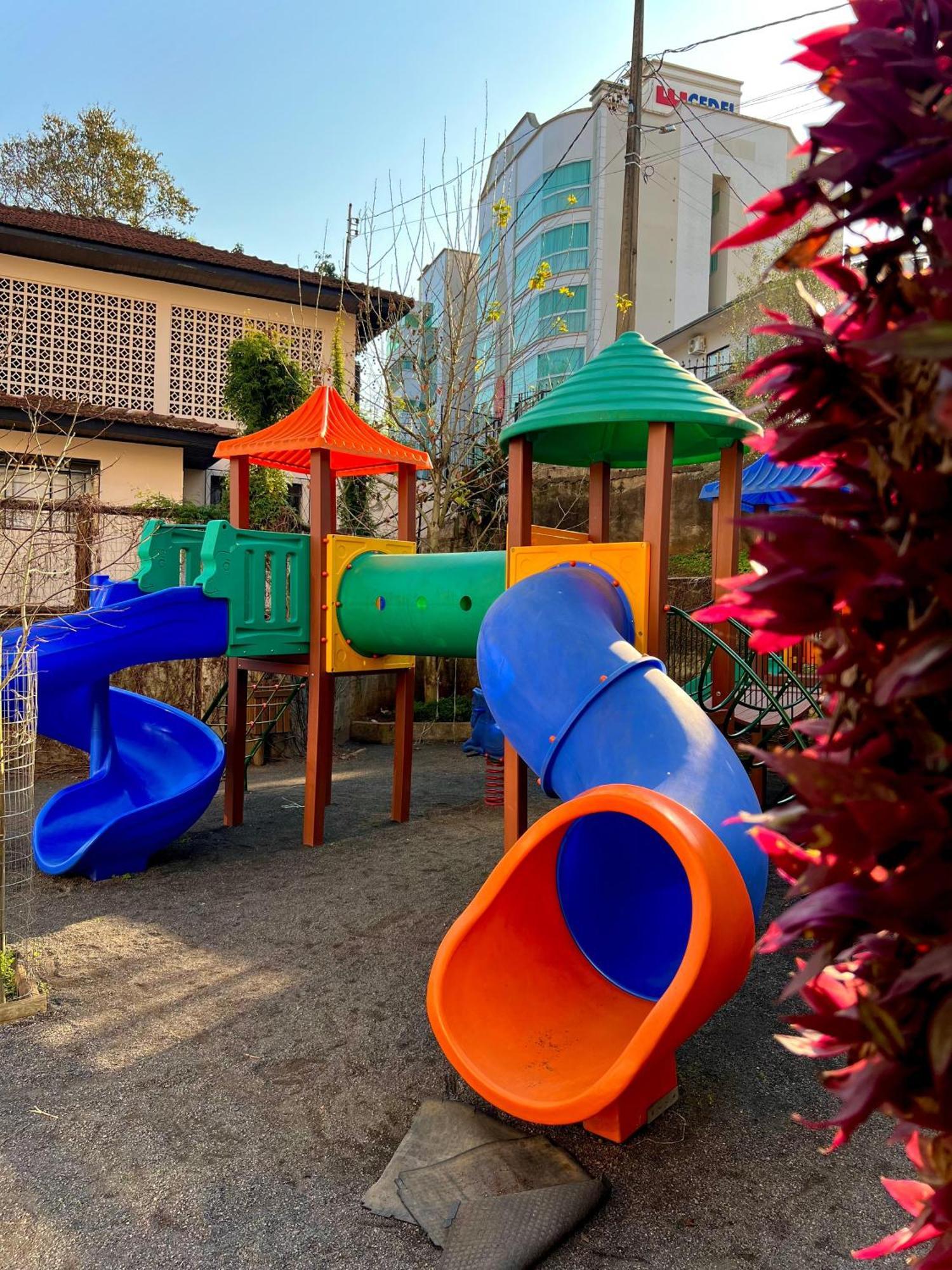 Hotel Vila Germanica ピラトゥバ エクステリア 写真