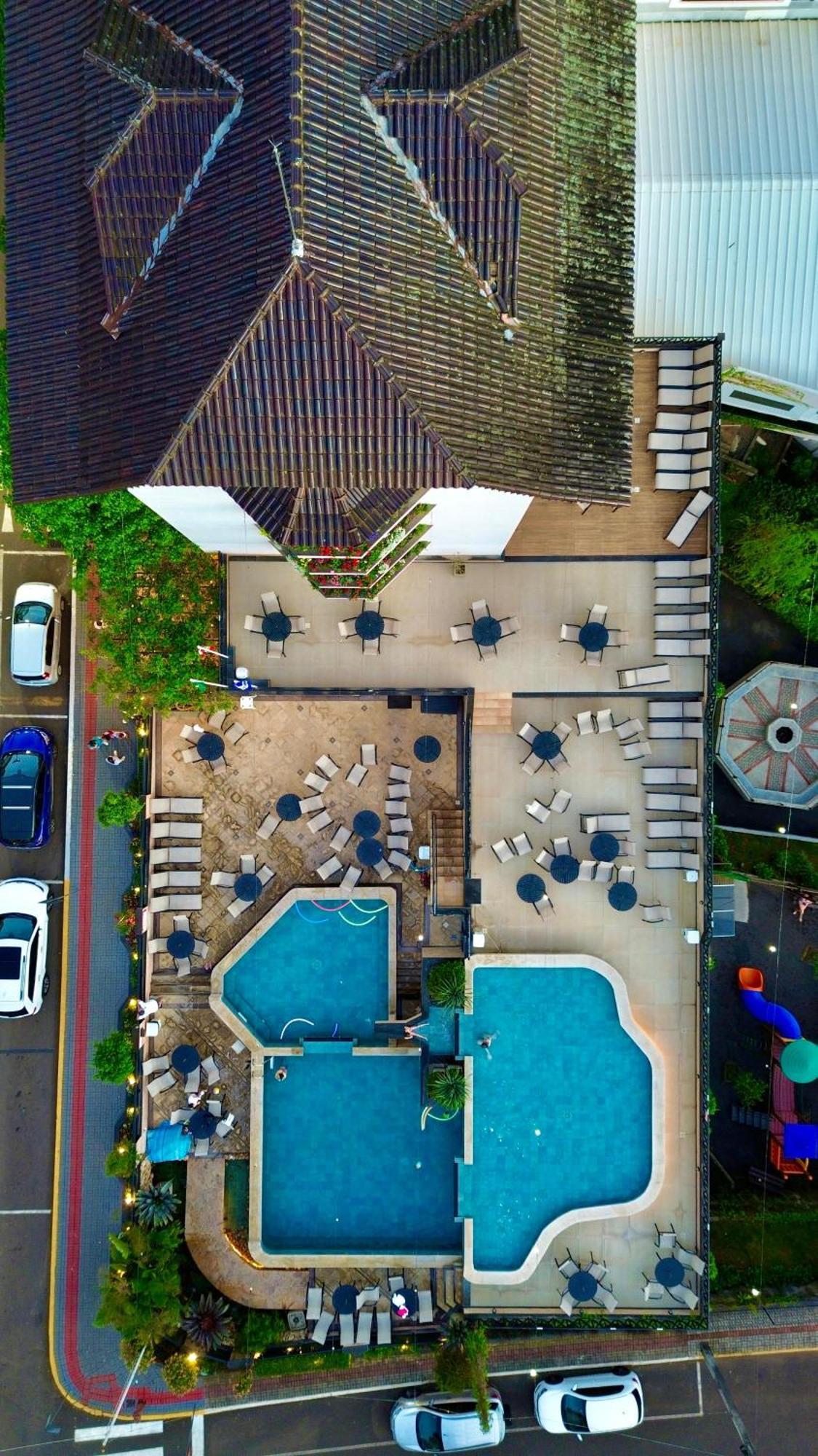 Hotel Vila Germanica ピラトゥバ エクステリア 写真