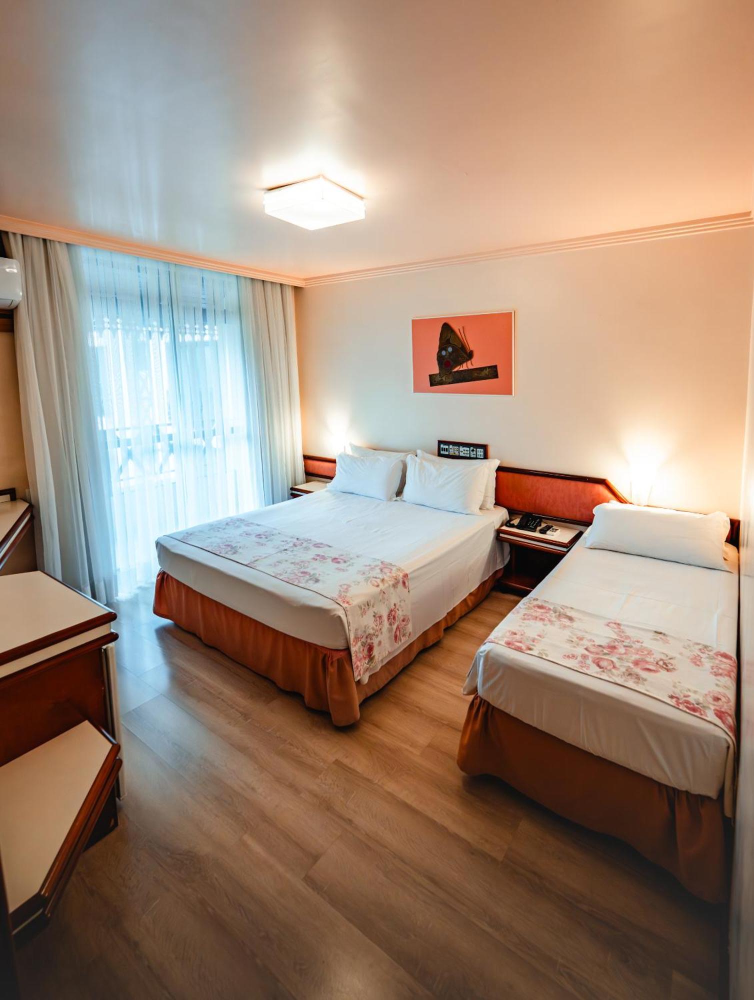 Hotel Vila Germanica ピラトゥバ エクステリア 写真